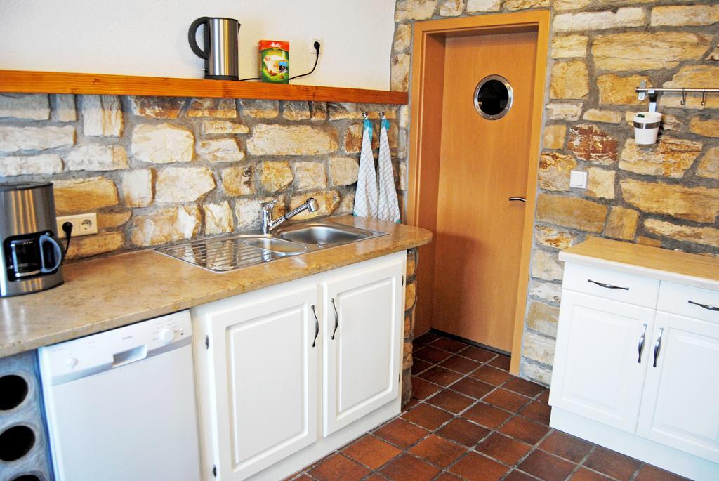 Romantik Ferienhaus 1854 Elpe Bilik gambar