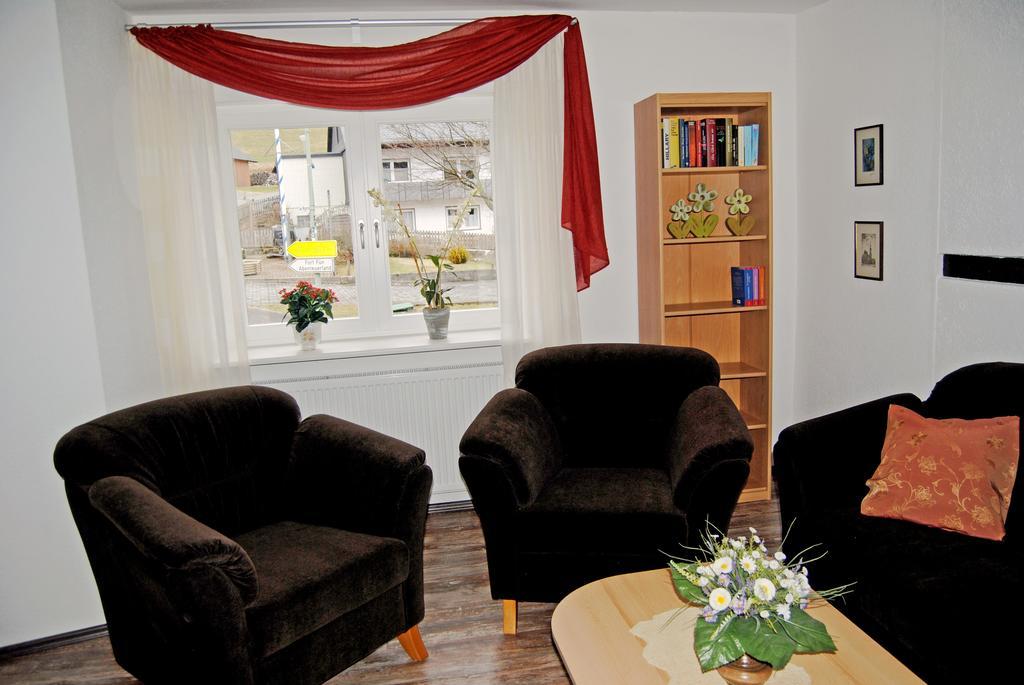 Romantik Ferienhaus 1854 Elpe Bilik gambar